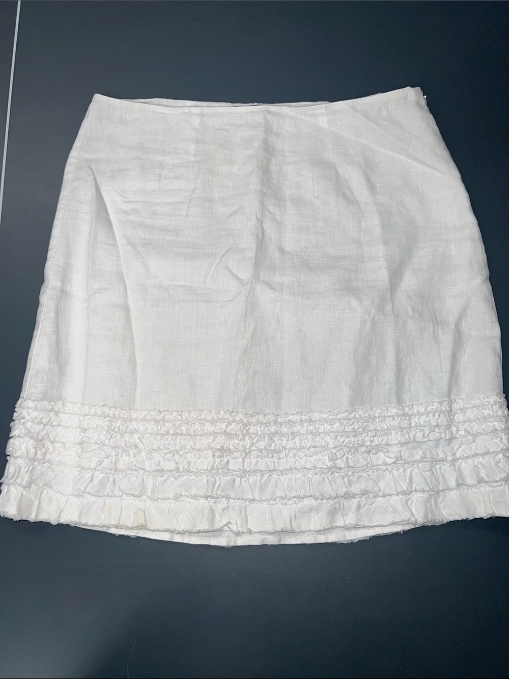 EUC Tommy Bahama White Linen Skirt with Ruffled Hem